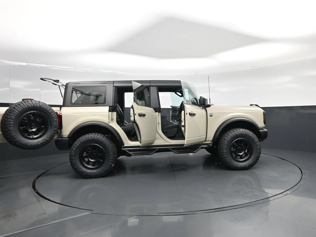 New 2026 Ford Bronco Big Bend w/ Black Diamond Package AWD/4WD image 4
