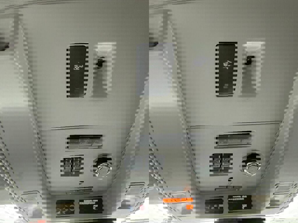 Used 2020 Cadillac Escalade Luxury image 24