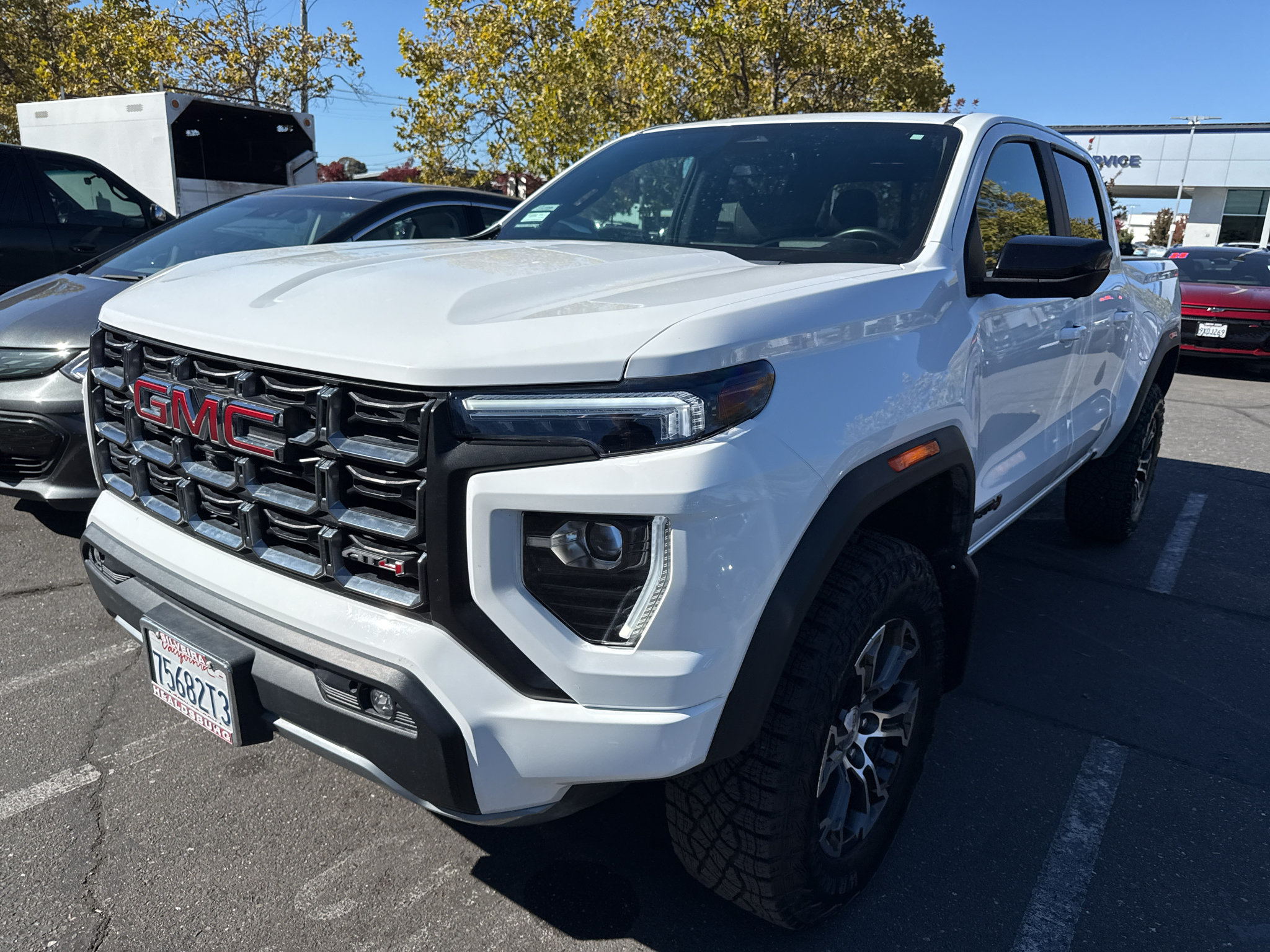 Used 2023 GMC Canyon AT4 w/ AT4 Premium Package AWD/4WD image 2