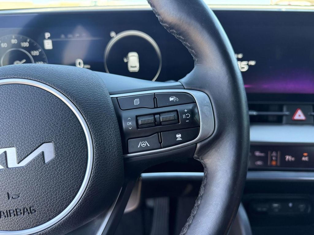 Used 2024 Kia Sportage SX image 18