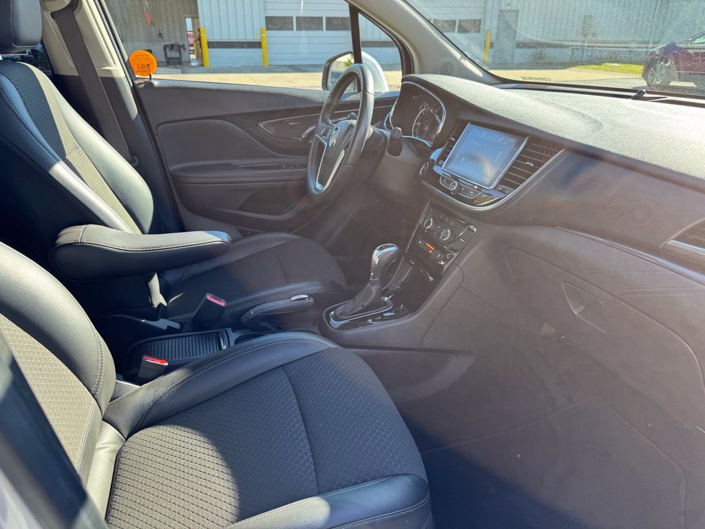 Certified 2020 Buick Encore Preferred FWD image 29