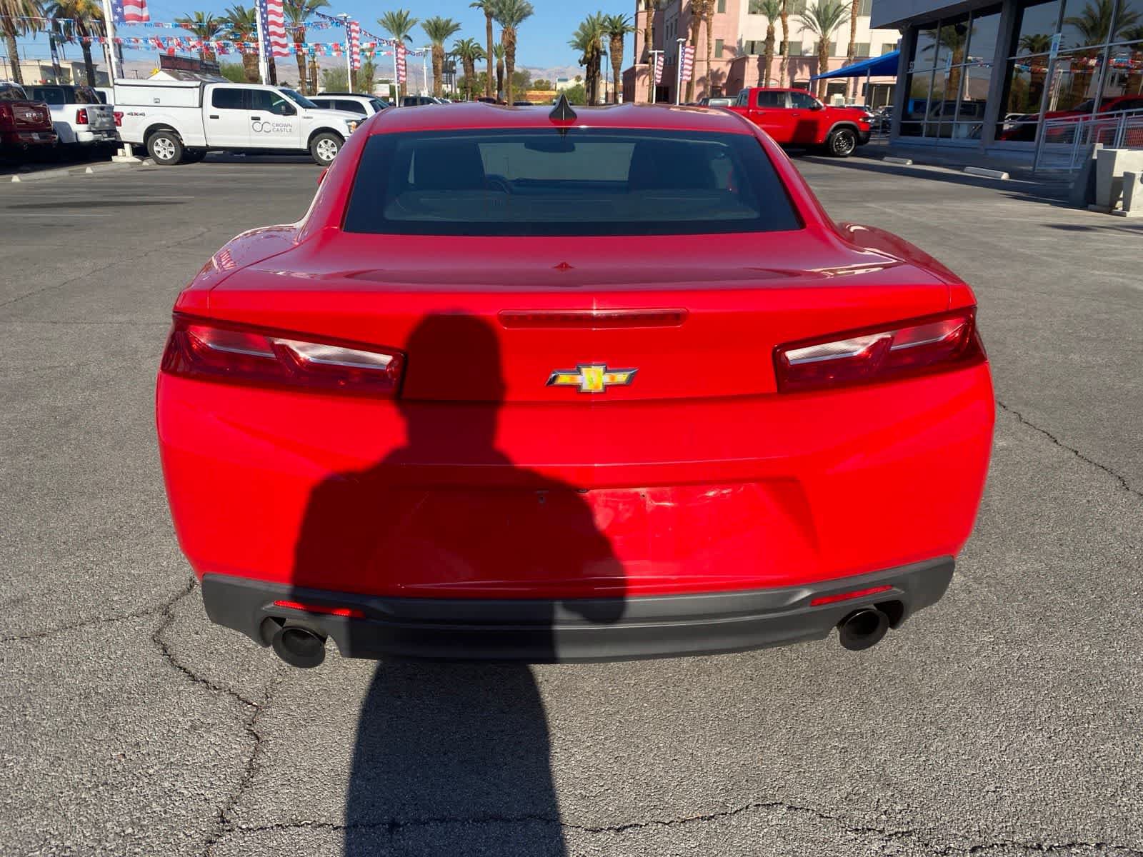 Used 2016 Chevrolet Camaro LT RWD image 7