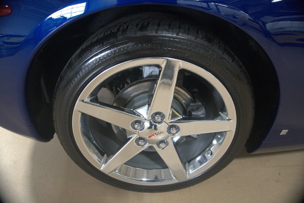 Used 2007 Chevrolet Corvette Coupe w/ Preferred Equipment Group RWD image 31
