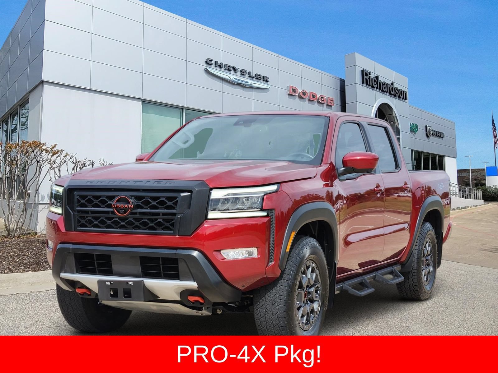 Used 2022 Nissan Frontier PRO-4X w/ Pro-4X Premium Package AWD/4WD image 2
