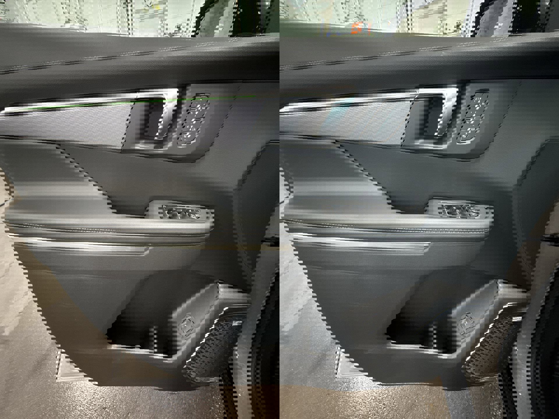 New 2026 Buick Enclave Sport Touring w/ Super Cruise Package image 21