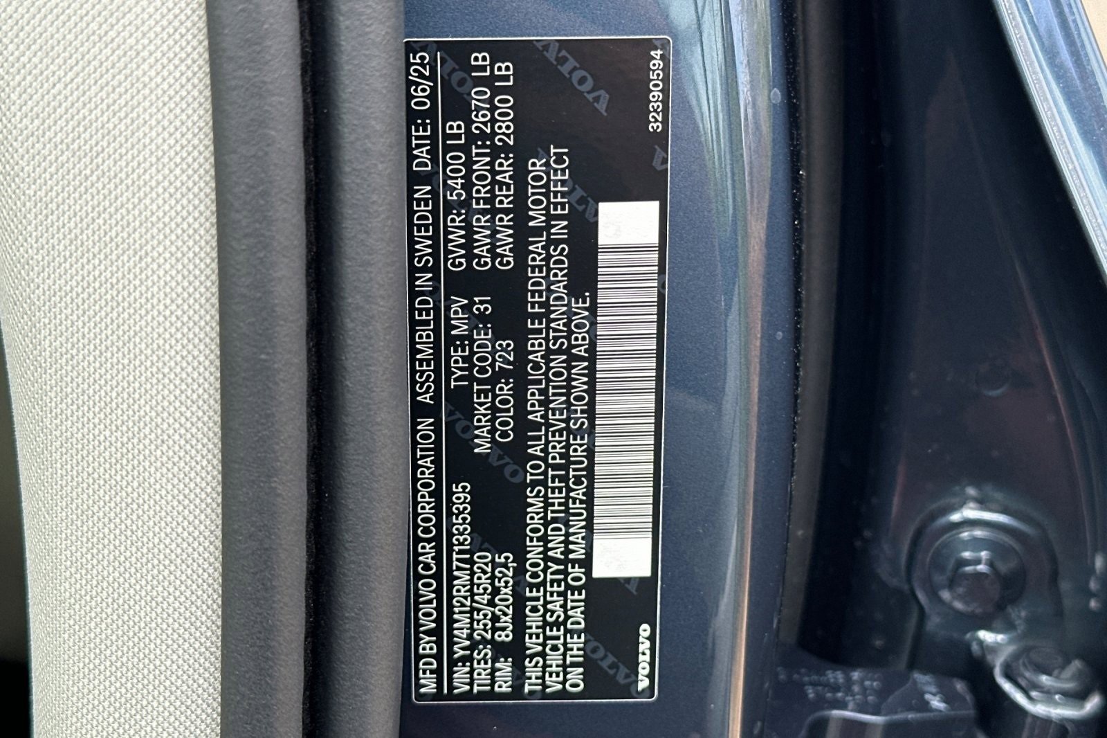 New 2026 Volvo XC60 B5 Ultra w/ Climate Package image 27