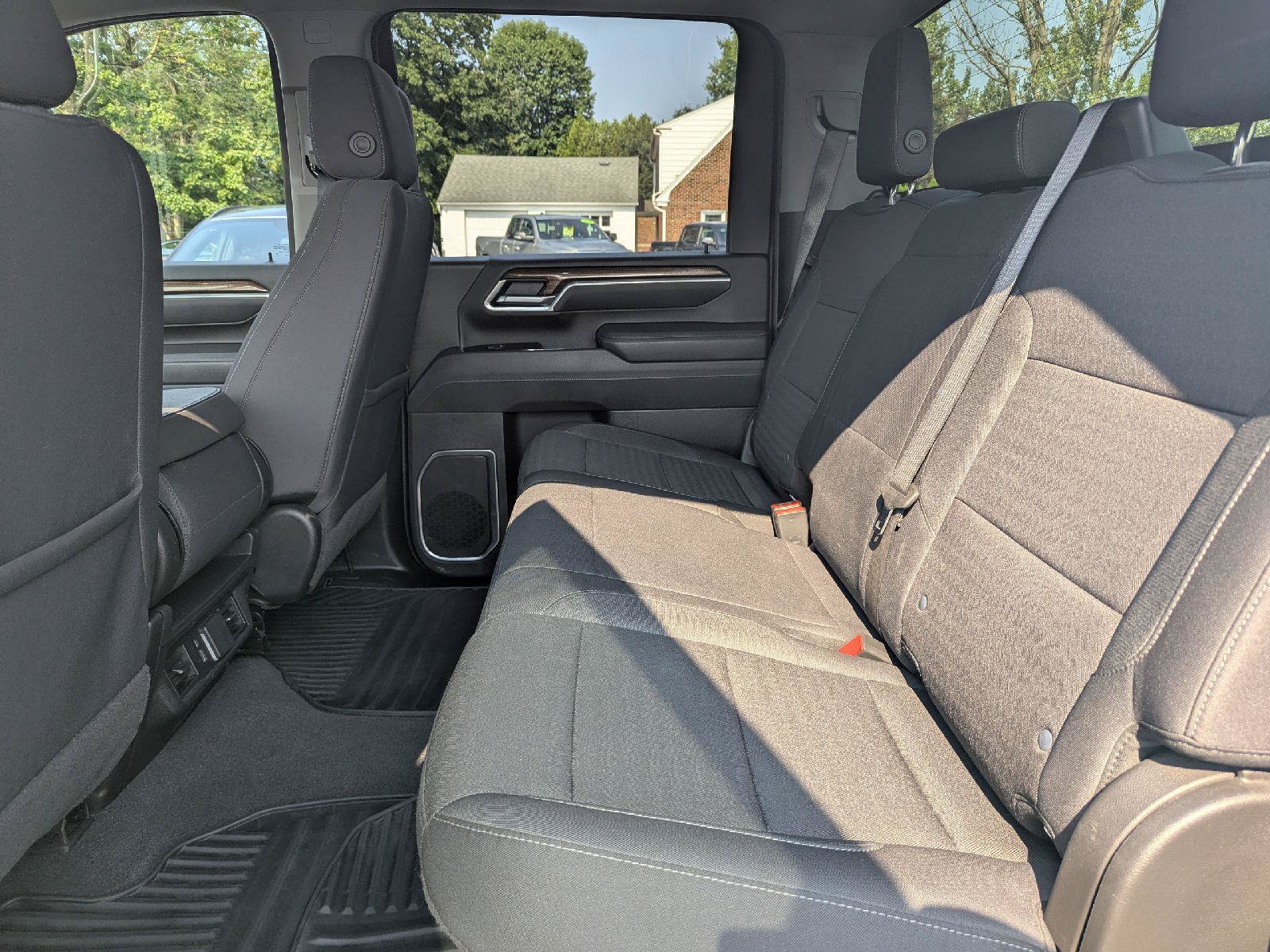 Used 2025 Chevrolet Silverado 2500 LT w/ Convenience Package AWD/4WD image 24