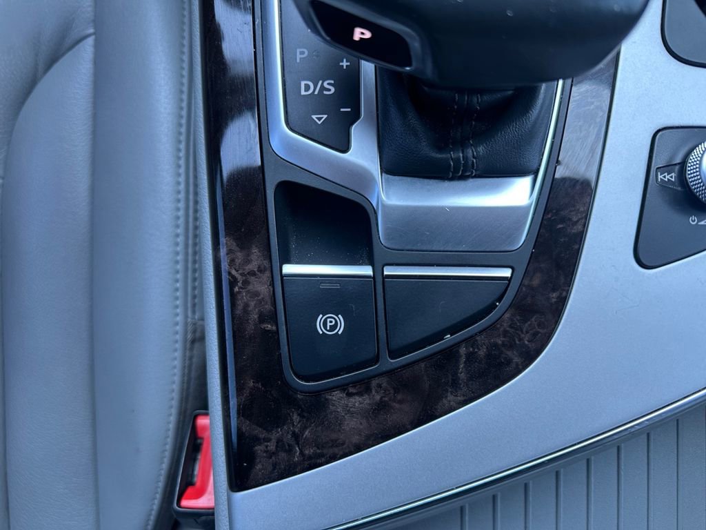 Used 2019 Audi Q7 2.0T Premium w/ Cold Weather Package image 30