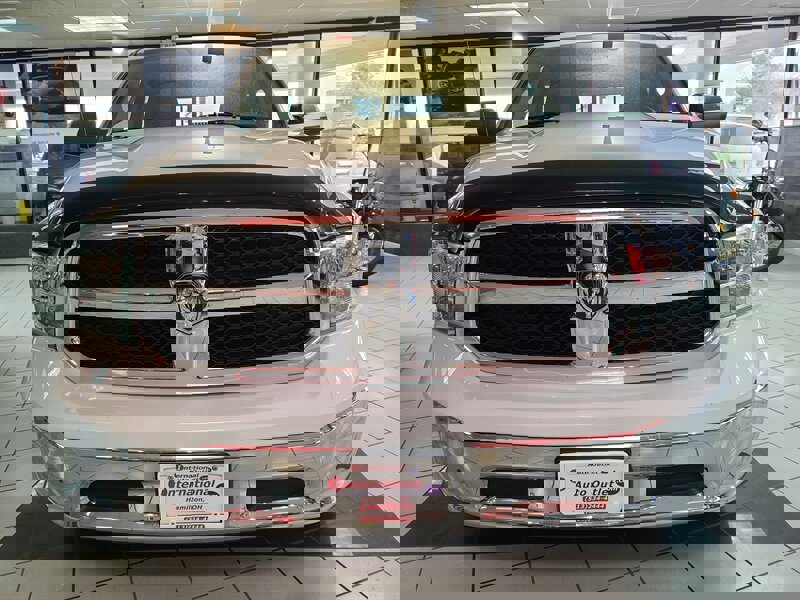 Used 2016 RAM 1500 Classic SLT w/ Trailer & Traction Group image 3