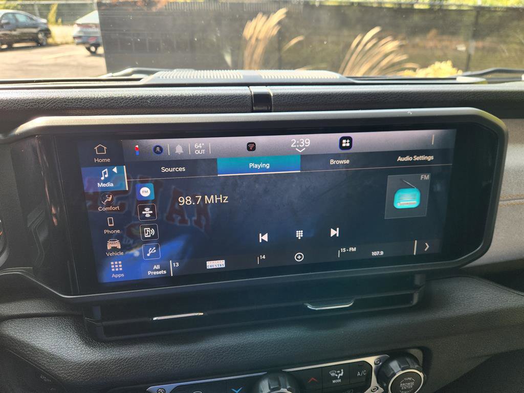 Used 2025 Jeep Wrangler Sport image 36