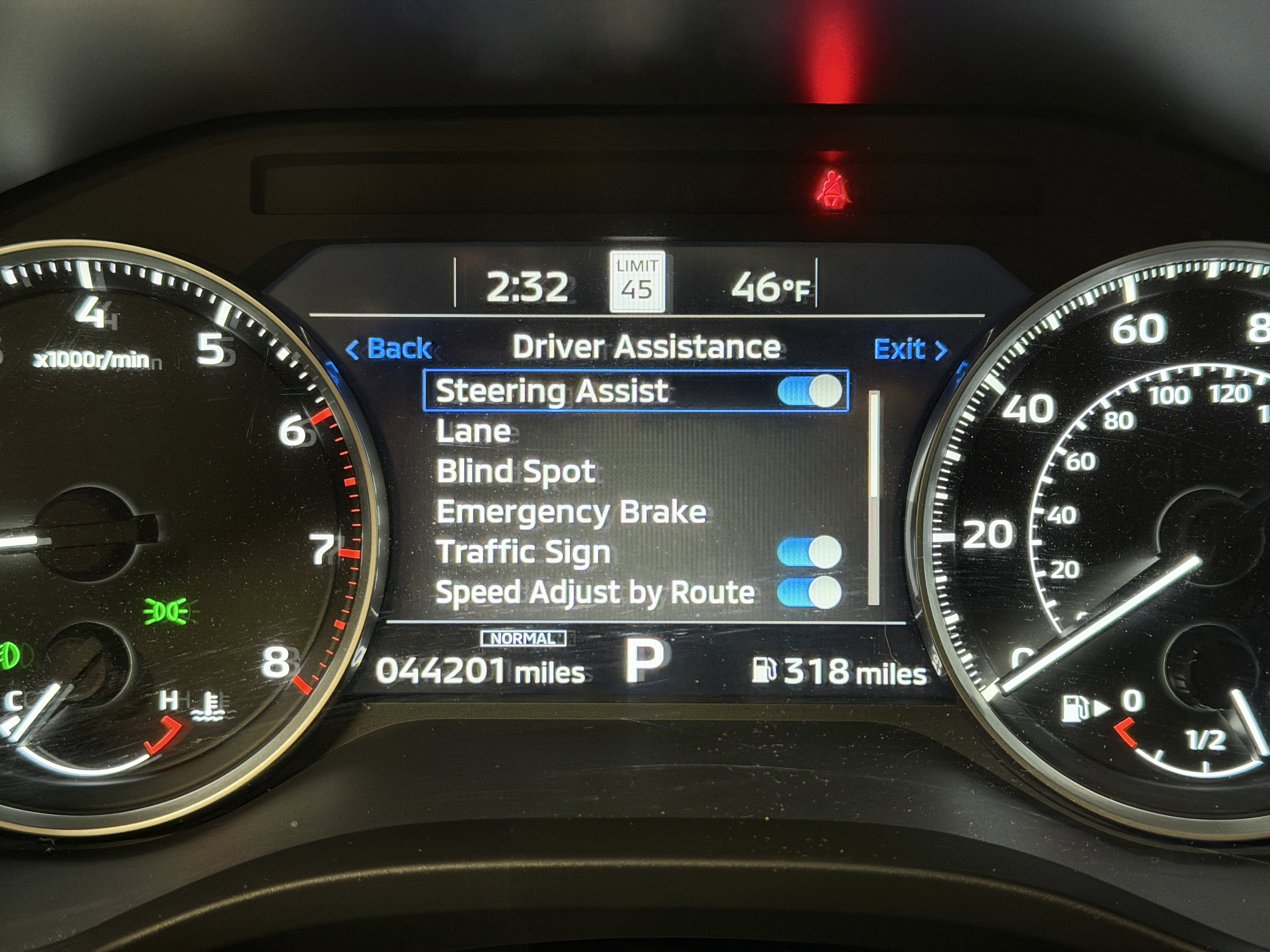 Used 2024 Mitsubishi Outlander SE image 15