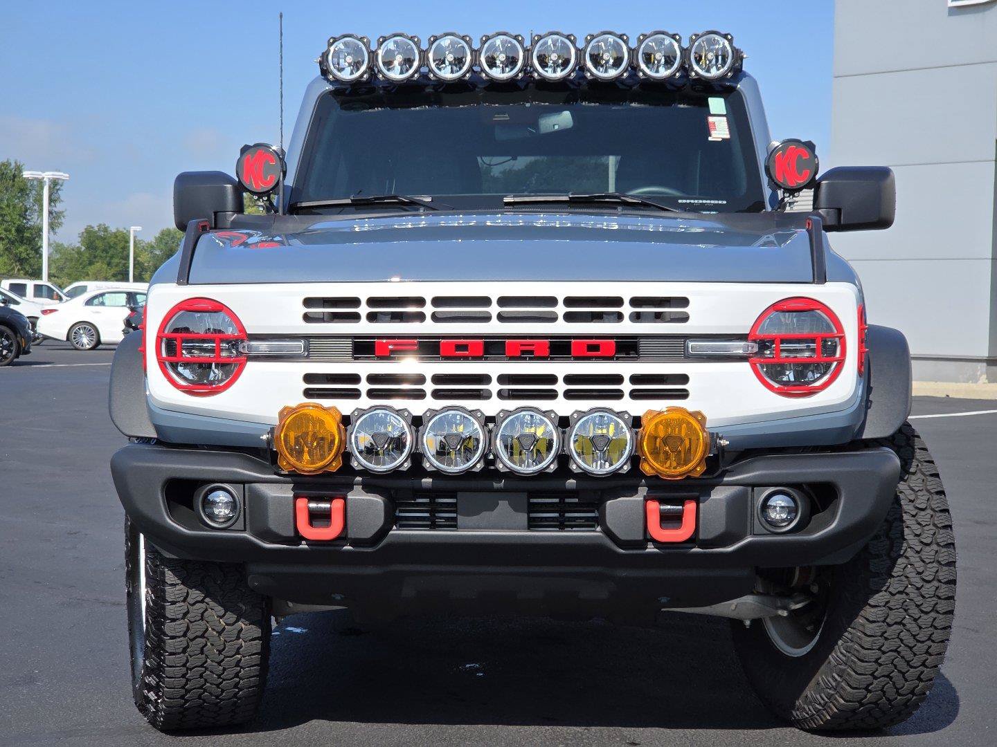 Used 2025 Ford Bronco Heritage Edition AWD/4WD image 11