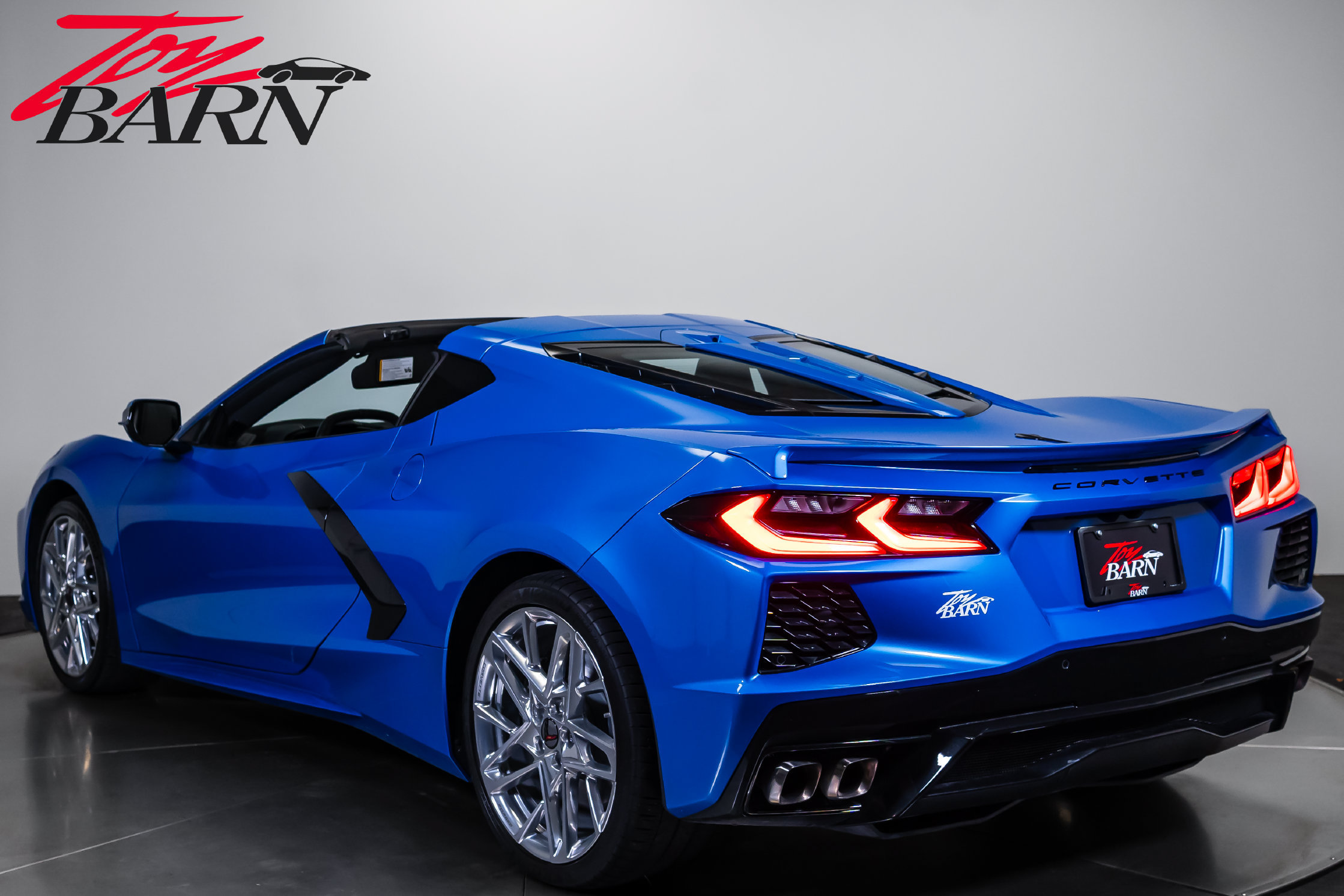 Used 2024 Chevrolet Corvette Stingray Coupe w/ 1LT RWD image 3