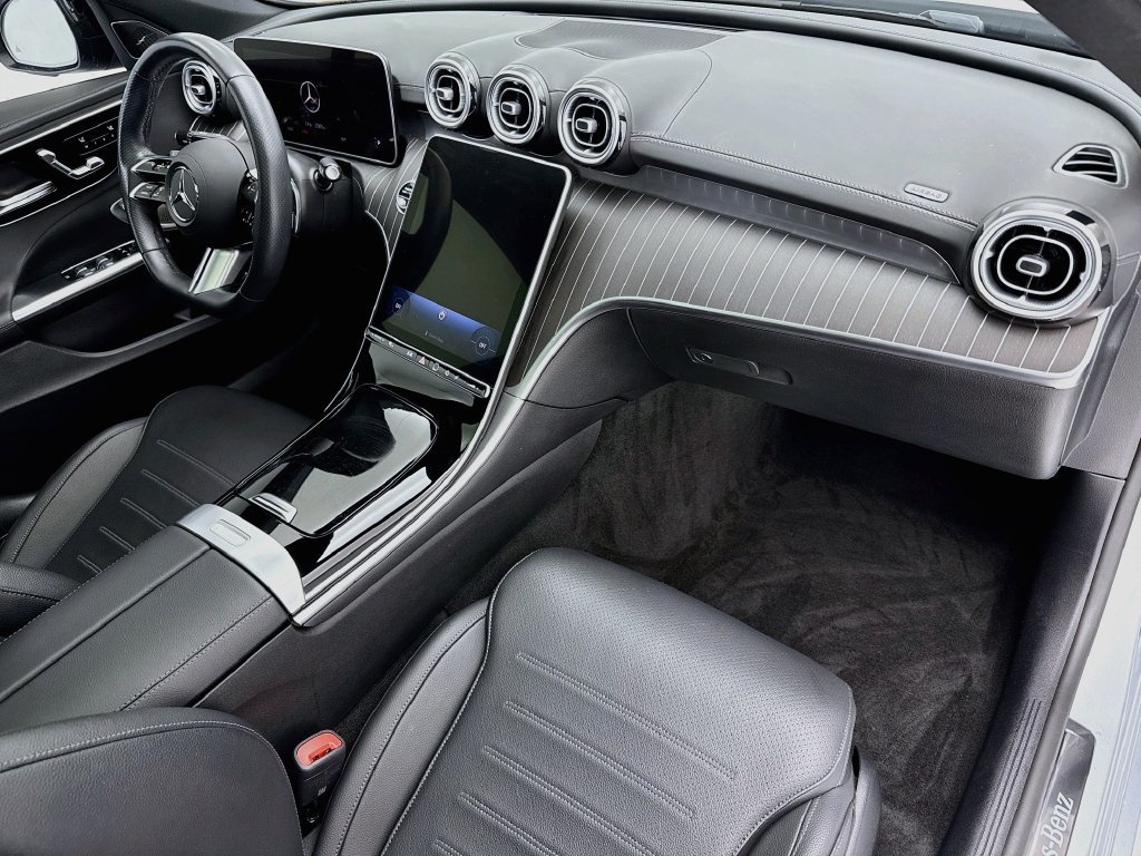 Certified 2025 Mercedes-Benz C 300 Sedan image 16