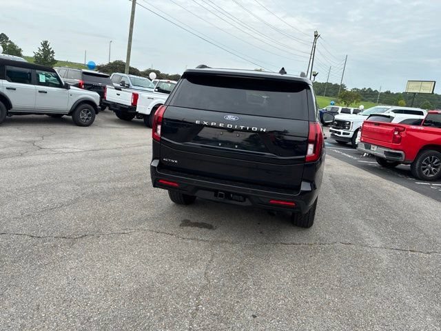Used 2025 Ford Expedition Active AWD/4WD image 29
