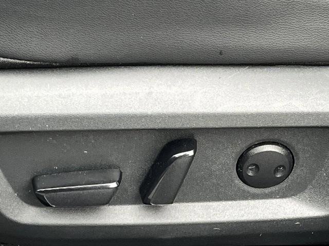 Certified 2023 Nissan Rogue SL w/ SL Premium Package image 17