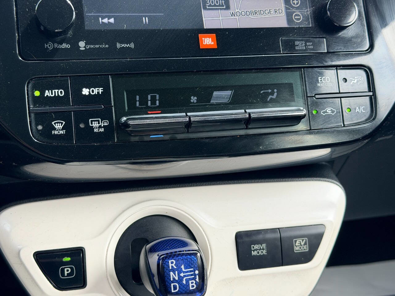 Used 2016 Toyota Prius Four w/ Advanced Technology Package image 37