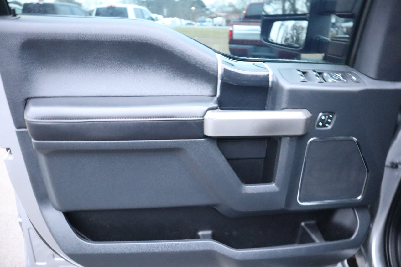 Used 2022 Ford F350 Platinum image 14