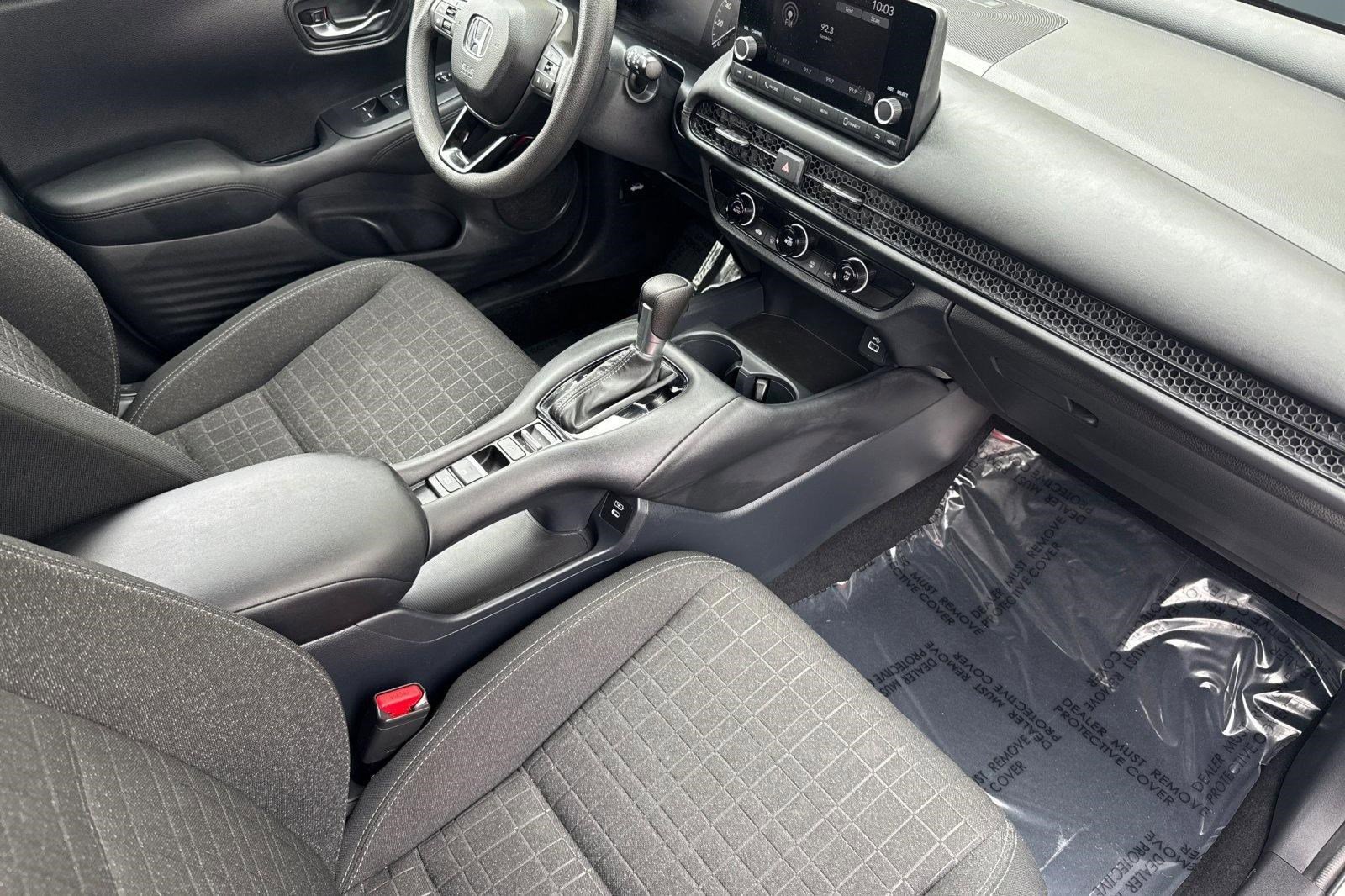 Used 2025 Honda HR-V LX image 31