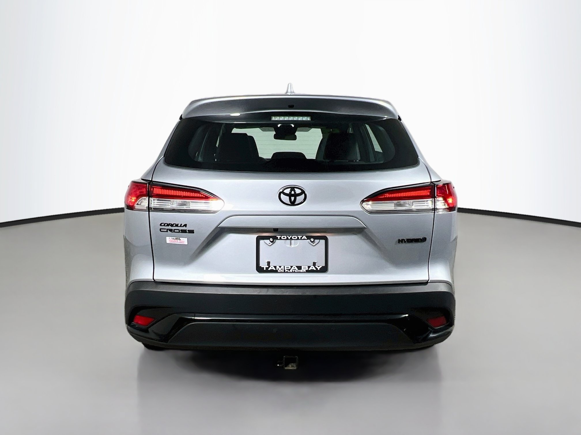 Used 2024 Toyota Corolla Cross AWD Hybrid image 6