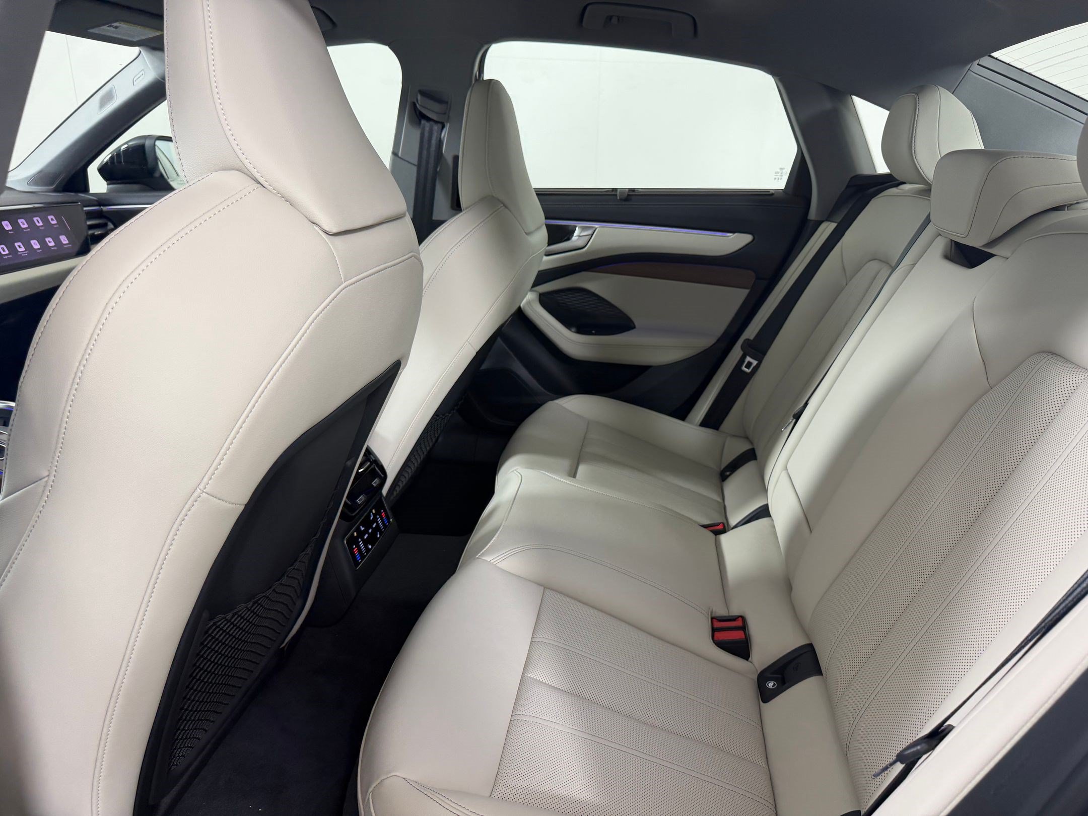 New 2026 Audi A6 Premium Plus AWD/4WD image 24