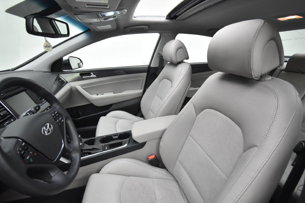 Used 2017 Hyundai Sonata Sport w/ Value Edition Package 02 FWD image 8