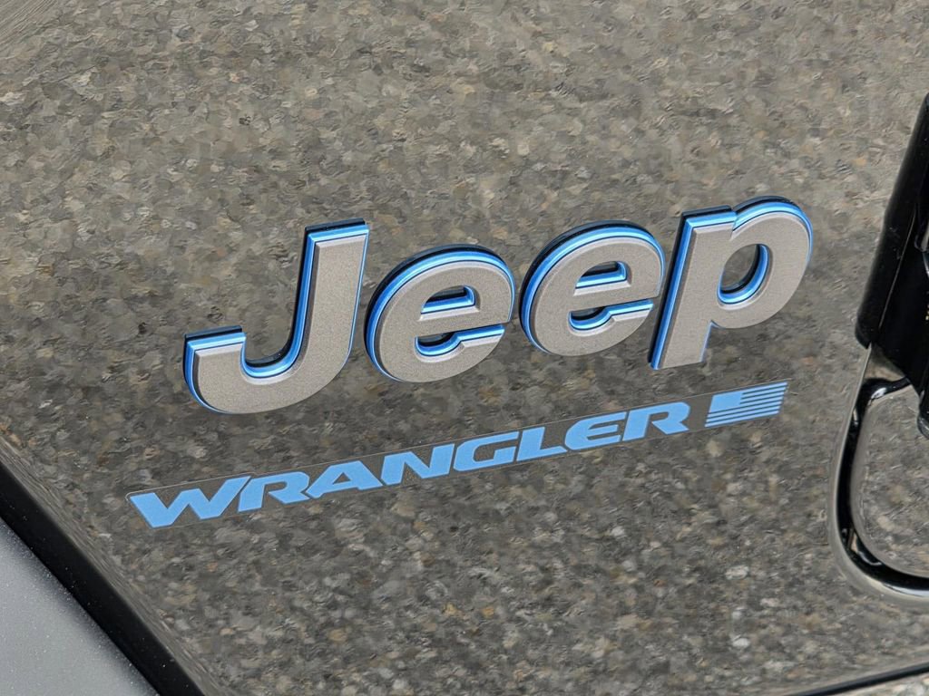Used 2024 Jeep Wrangler Unlimited Rubicon 4xe AWD/4WD image 41