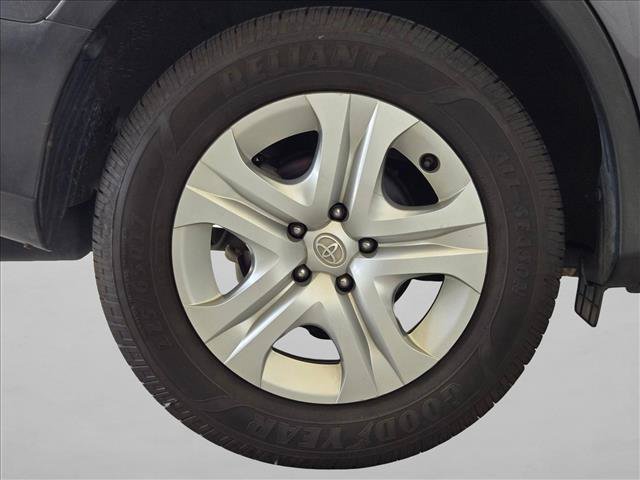 Used 2014 Toyota RAV4 LE FWD image 22