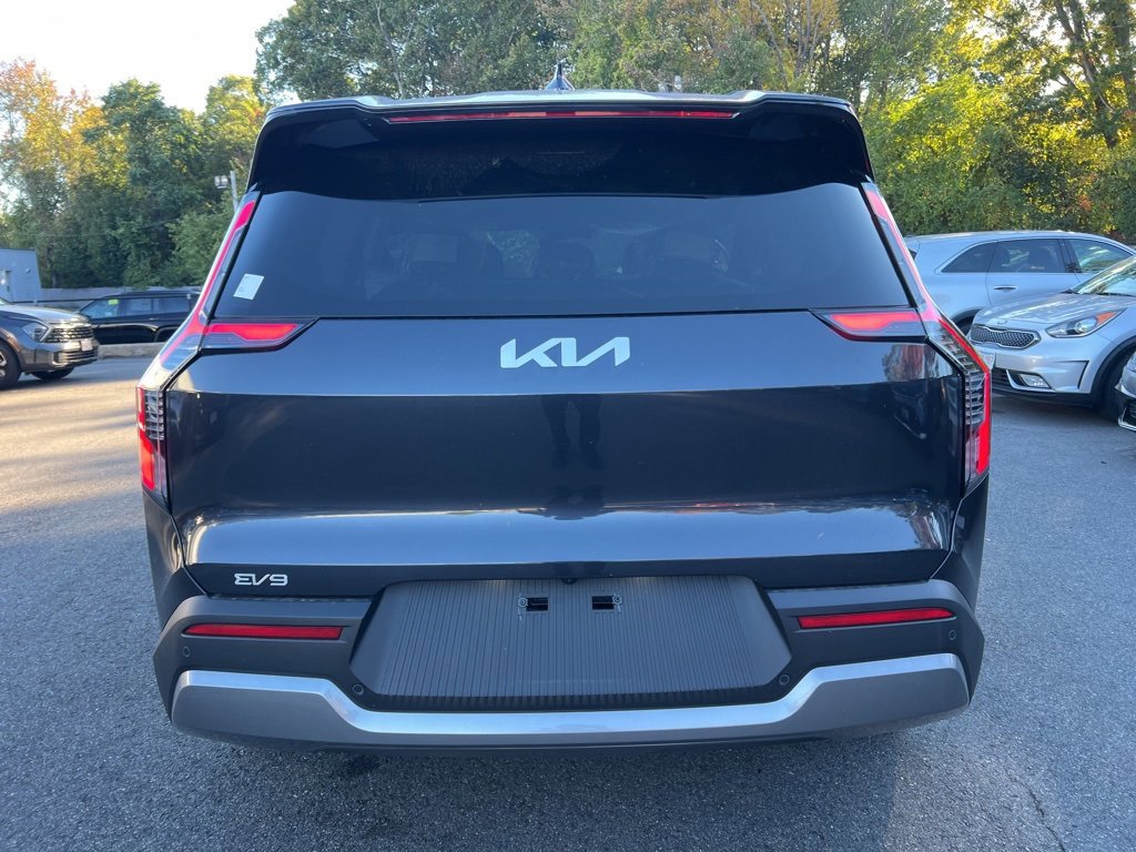 New 2026 Kia EV9 Wind image 3