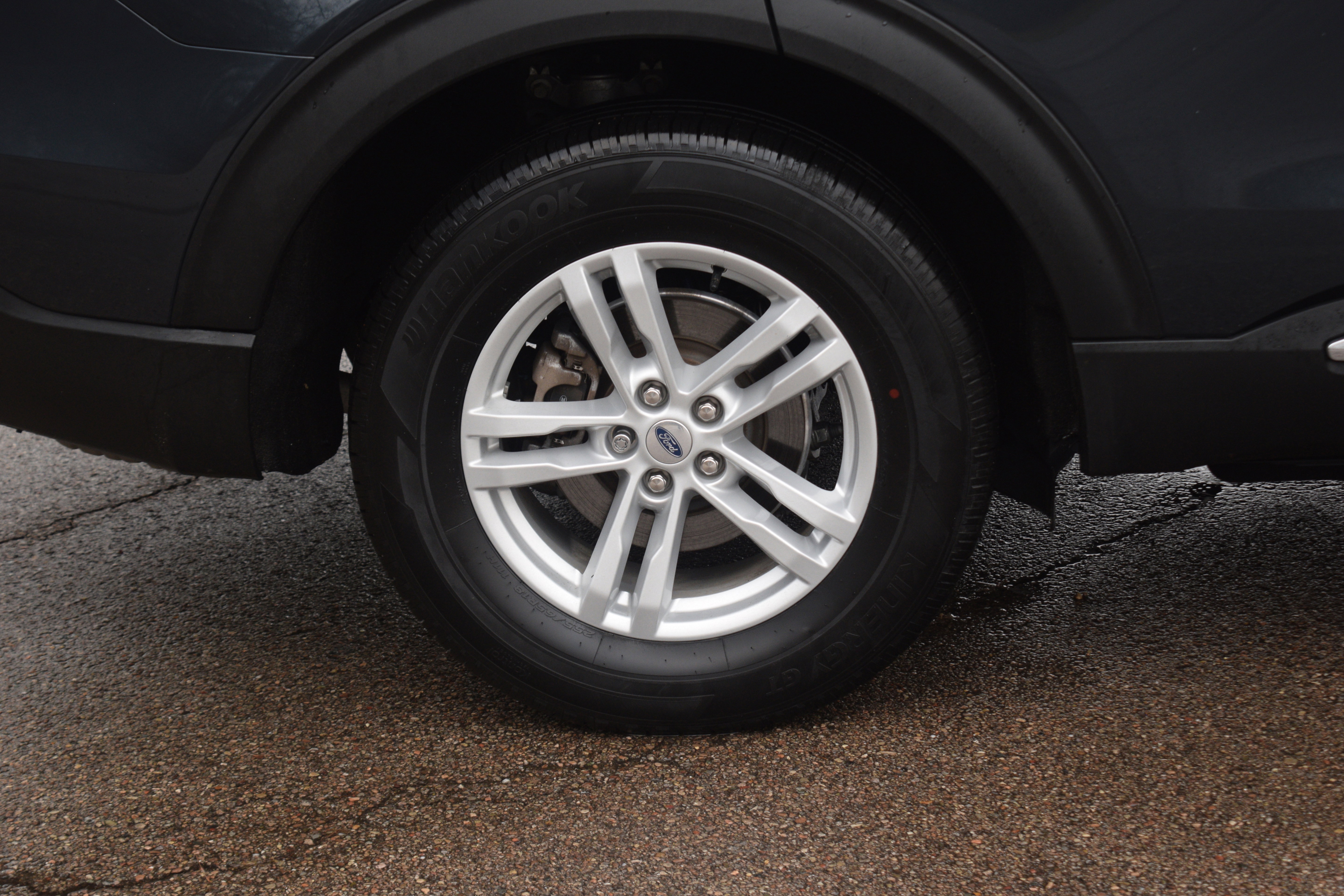 Used 2023 Ford Explorer XLT w/ Equipment Group 202A image 29