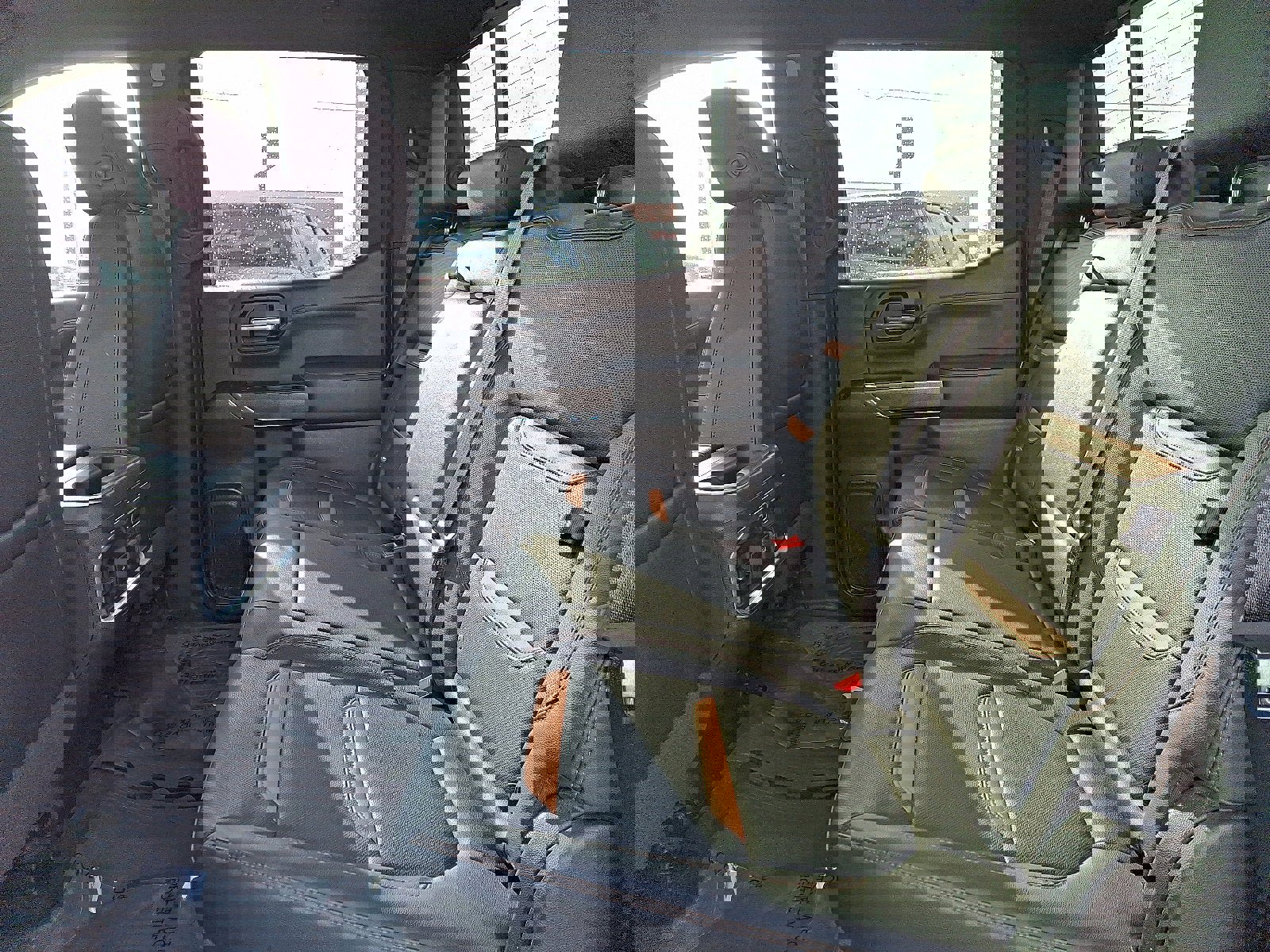 Used 2020 GMC Sierra 1500 AT4 w/ AT4 Preferred Package image 9