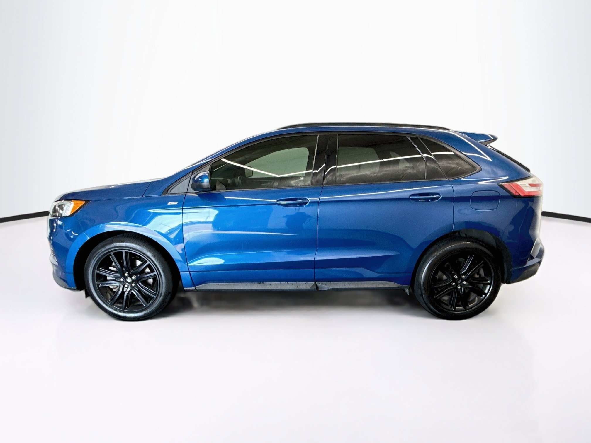 Used 2022 Ford Edge ST-Line AWD/4WD image 4