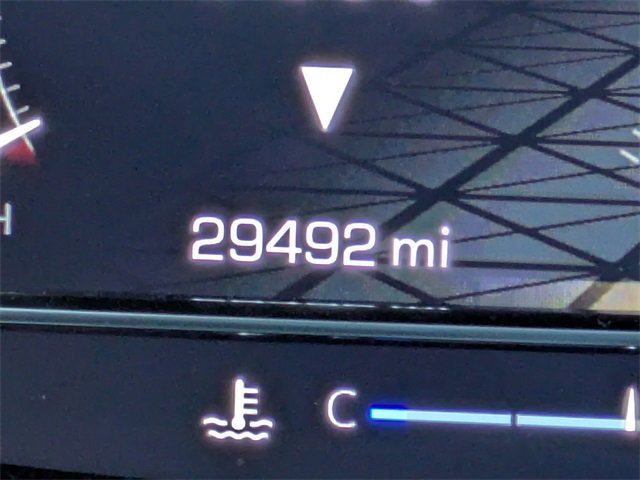 Used 2024 GMC Yukon AT4 w/ Technology Package image 34