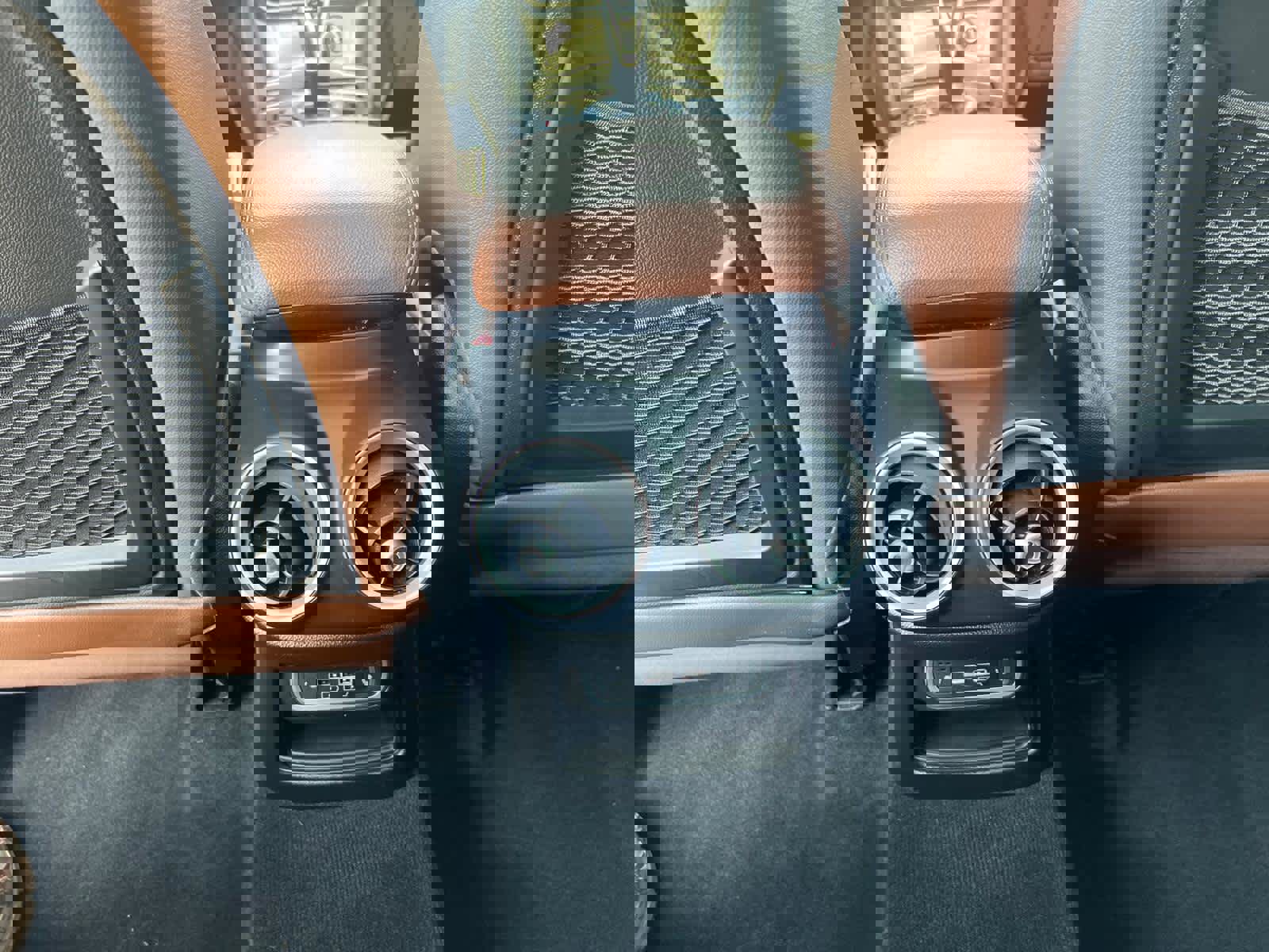 Used 2024 Alfa Romeo Stelvio Ti AWD/4WD image 34