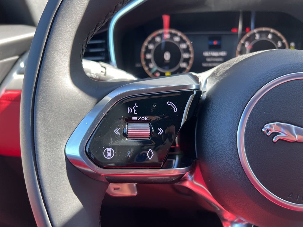 New 2025 Jaguar F-PACE R-Dynamic S image 19