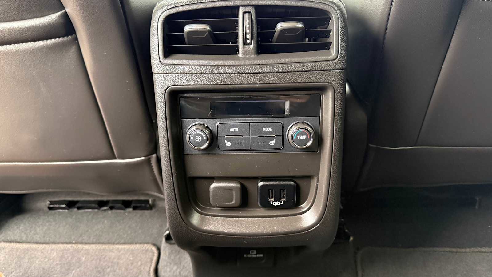 Used 2018 Buick Envision Premium image 9