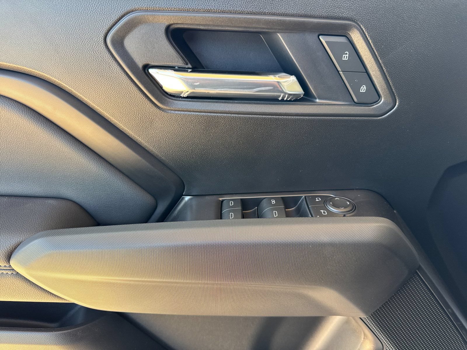 New 2026 GMC Canyon Elevation w/ Technology Package RWD image 11