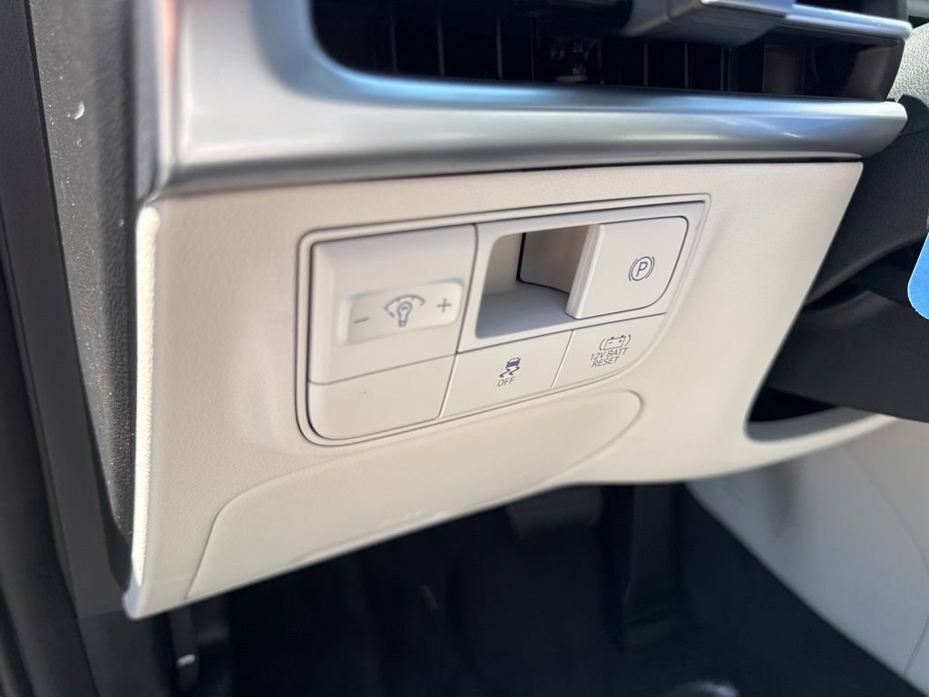 New 2026 Hyundai Tucson Blue SE AWD/4WD image 12