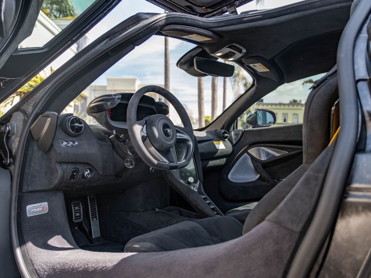 Used 2024 McLaren 750S image 8