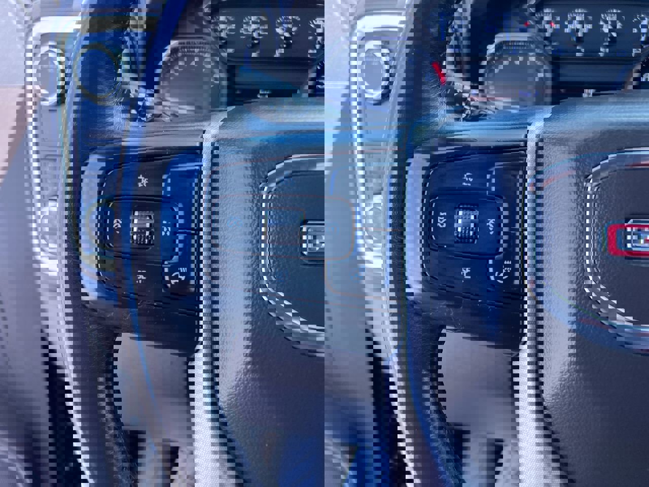 Used 2021 GMC Sierra 1500 SLT w/ SLT Premium Package RWD image 16