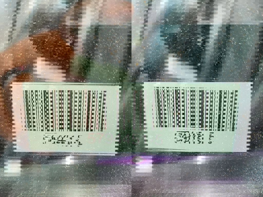 Used 2025 Mercedes-Benz C 300 Sedan image 9