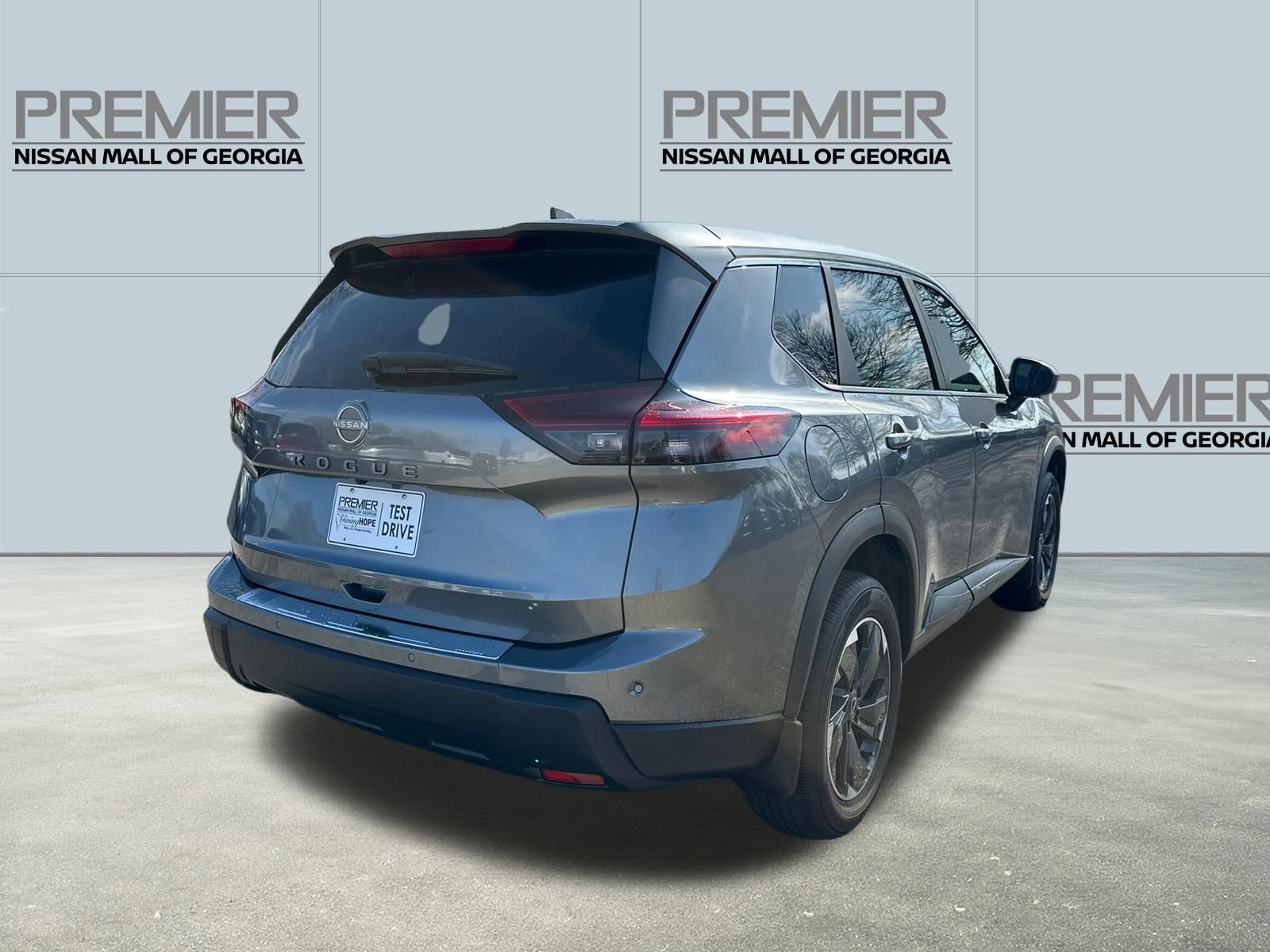 Used 2026 Nissan Rogue SV image 5