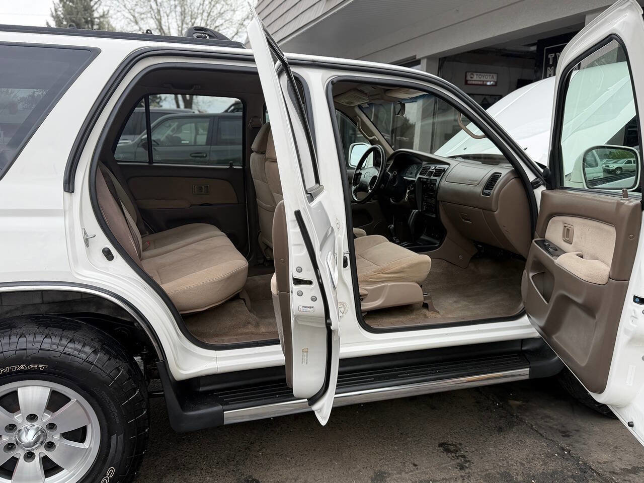 Used 2002 Toyota 4Runner SR5 image 46