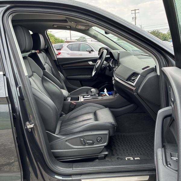 Used 2021 Audi Q5 Prestige w/ Prestige Package AWD/4WD image 5