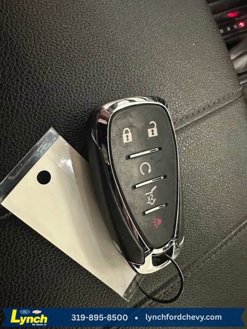 Used 2023 Chevrolet Traverse LT w/ Midnight/Sport Edition image 16