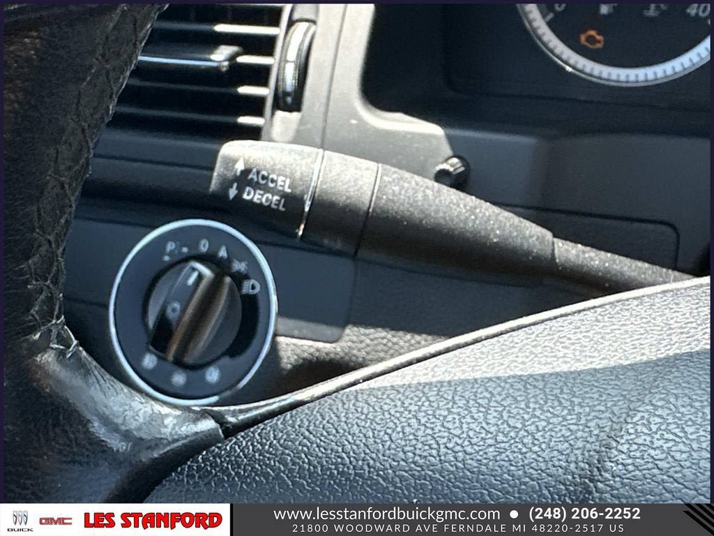 Used 2008 Mercedes-Benz C 300 Sedan image 25