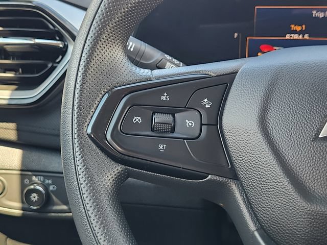 Used 2025 Chevrolet TrailBlazer LT AWD/4WD image 28