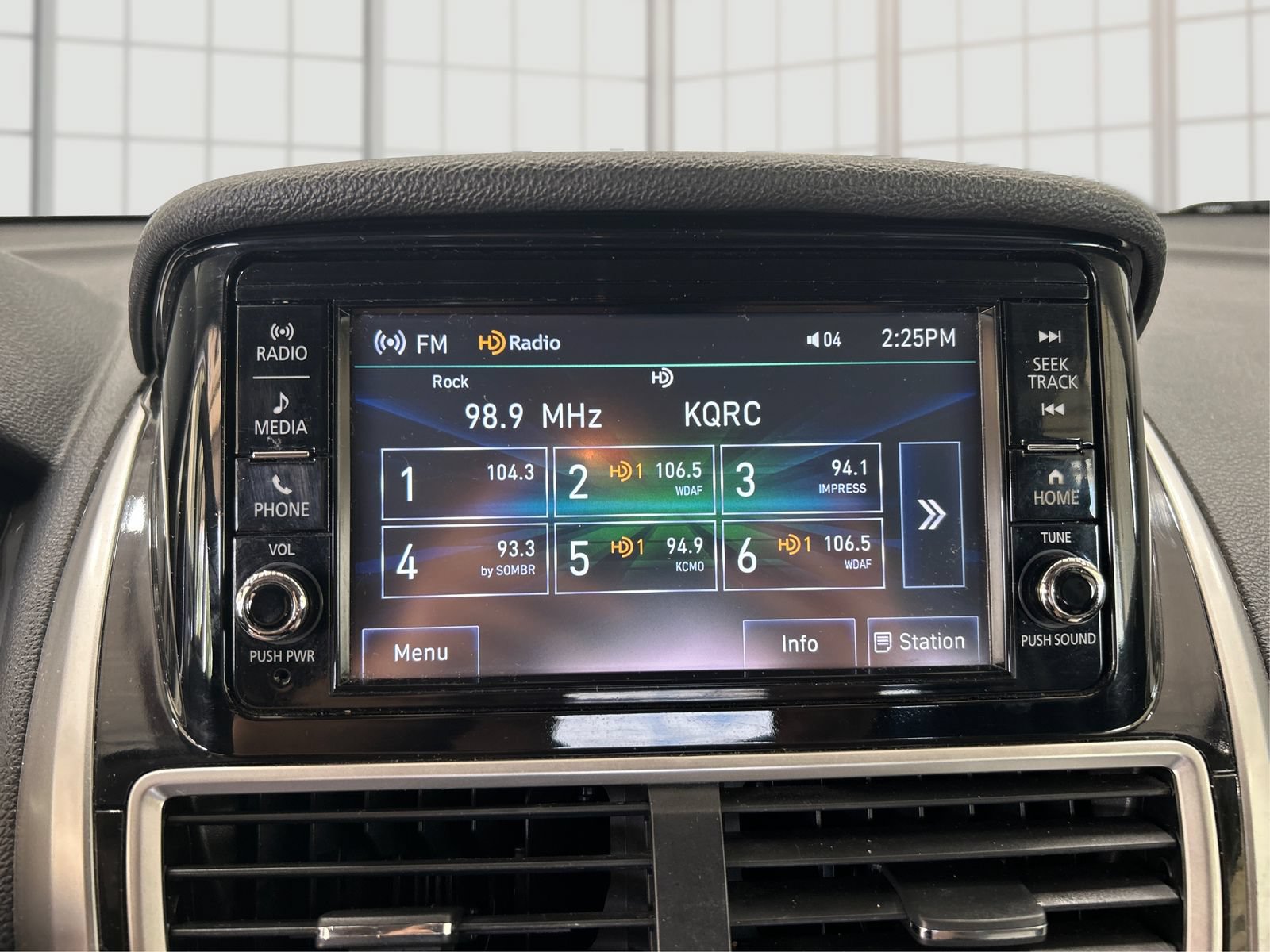 Used 2020 Mitsubishi Eclipse Cross ES FWD image 30
