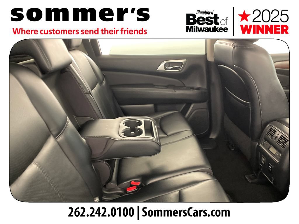 Used 2018 Nissan Pathfinder Platinum AWD/4WD image 27