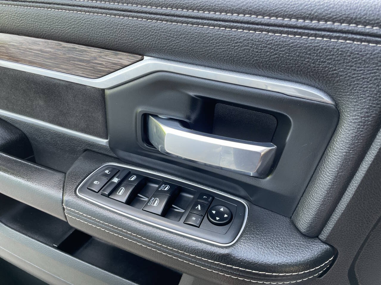 Used 2020 RAM 2500 Laramie AWD/4WD image 86